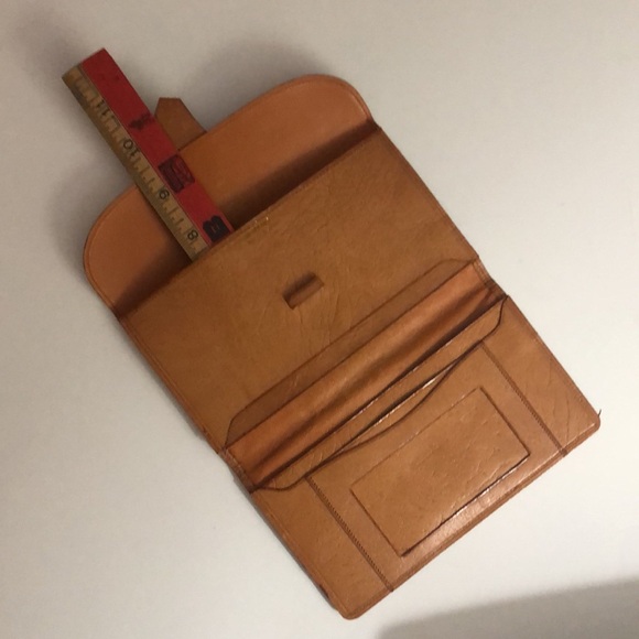 VINTAGE SOFT CALF LEATHER BILLFOLD/WALLET MADE IN ENGLAND - Picture 14 of 16